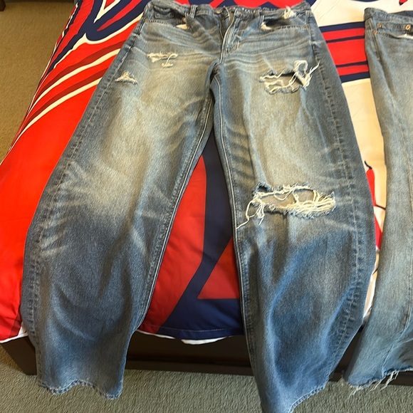 Excellent Condition 2 Lucky Brand jeans and 1 American Eagle Jeans - Picture 2 of 11